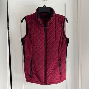 Women’s vest small Burgandy